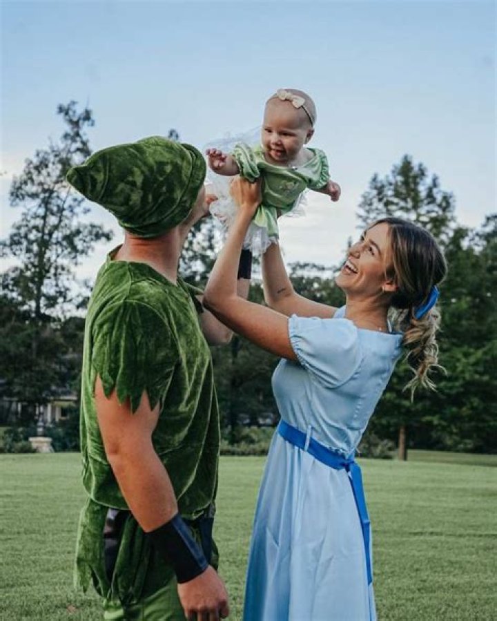 Sadie Robertson, Christian Huff Wear ‘Peter Pan’ Costumes With Honey