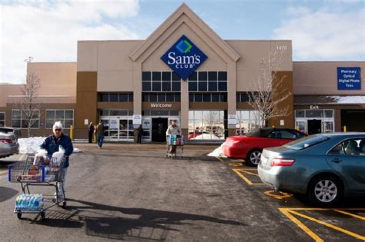 Major retailer announces store's Easter hours change after rival Costco confirms policy