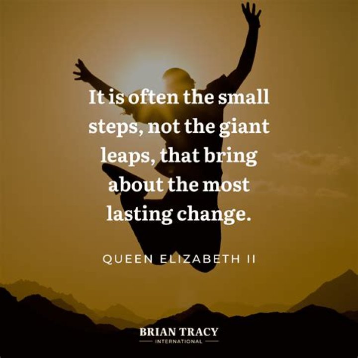 Sarah Hyland’s Most Powerful Quotes About Her Health Struggles