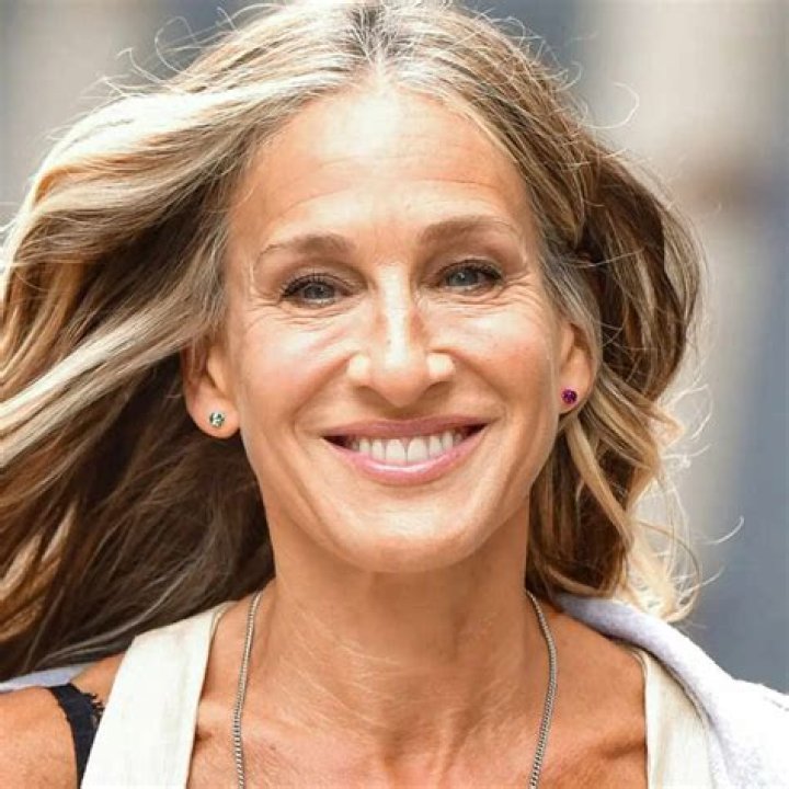 Discovering The Dimensions: Sarah Jessica Parker's Height And Weight