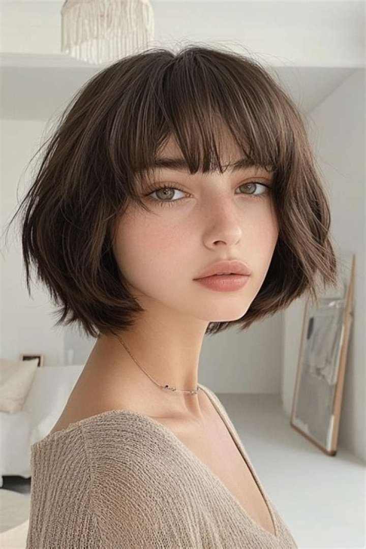 Short Hair With A Fringe – Here's 19 Ways To Style It