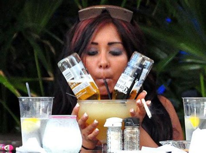 Snooki's Drinking Adventures: A Dive Into Partying With The Reality Star