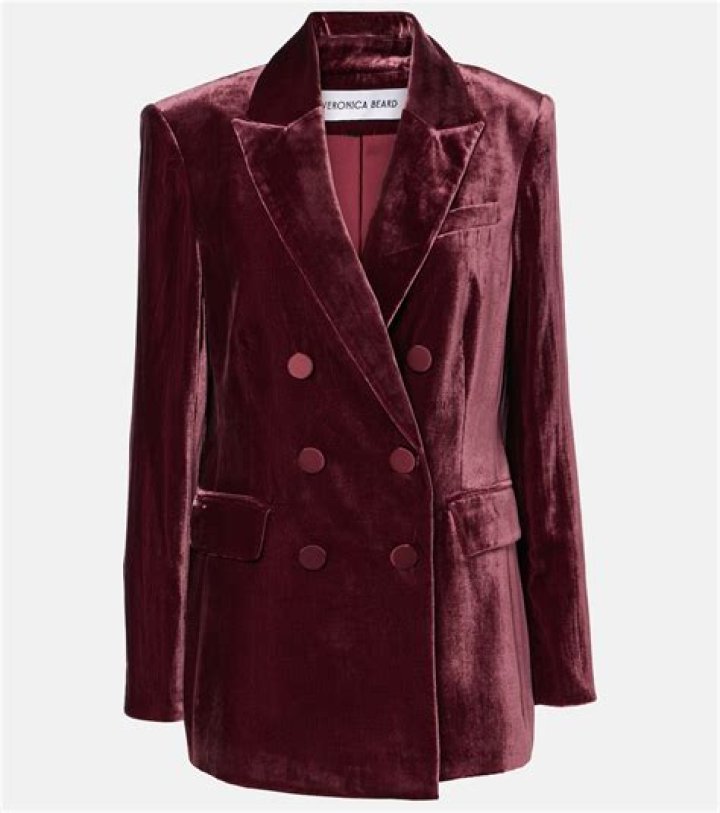 This Blazer Is the Perfect Business Casual Companion