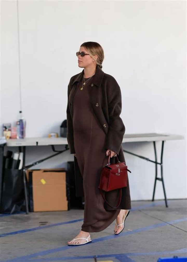 Sofia Richie Grainge Schools Us in Timeless Maternity Style