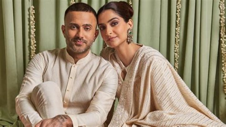 Sonam Kapoor's latest picture with husband Anand Ahuja is all about 'love' – India TV