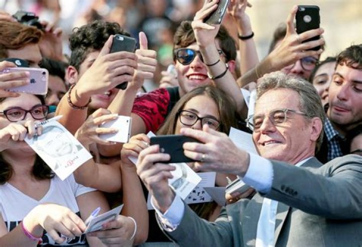 Sorry! Bryan Cranston Is No Longer Signing Autographs
