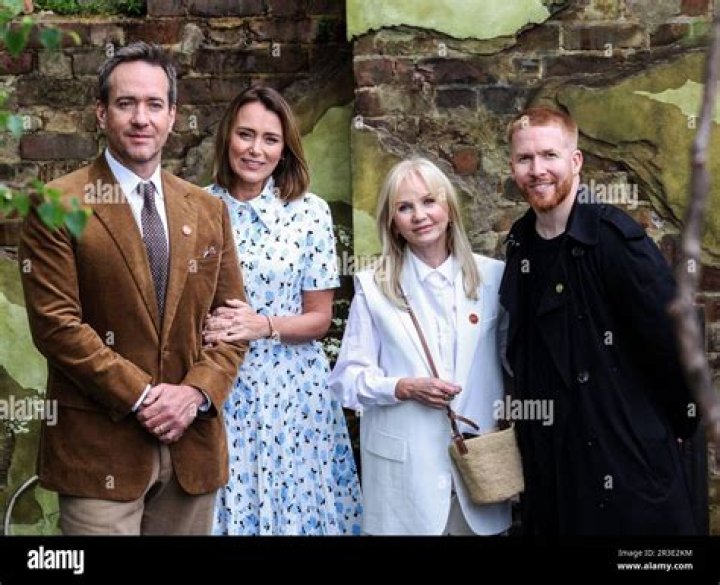 Spencer Mccallum Age Wiki, Biography Height, Wife, Keeley Hawes, Net Worth