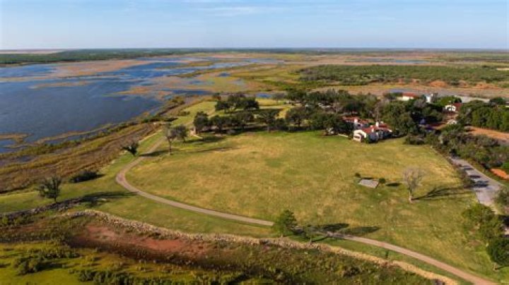 Inside Arsenal owner Stan Kroenke’s £500m ranch, largest in USA and bigger than New York and LA combined – The US Sun