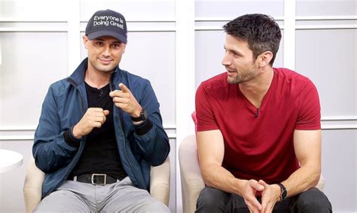 Stephen Colletti and James Lafferty Play Truth or Dare: Video