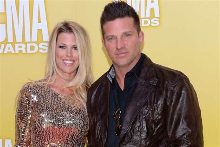 Steve Burton Files for Divorce From Pregnant Wife Sheree Burton