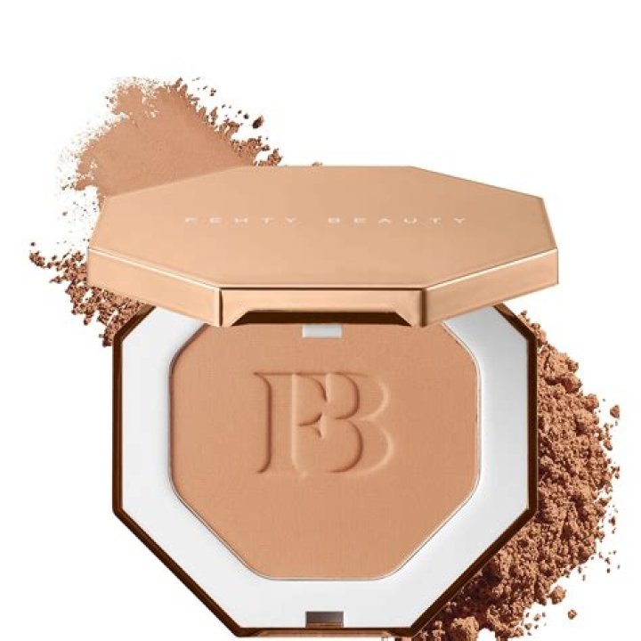 I work in Superdrug and this £5 Collection product is an amazing dupe of Fenty Beauty's £21 bronzers