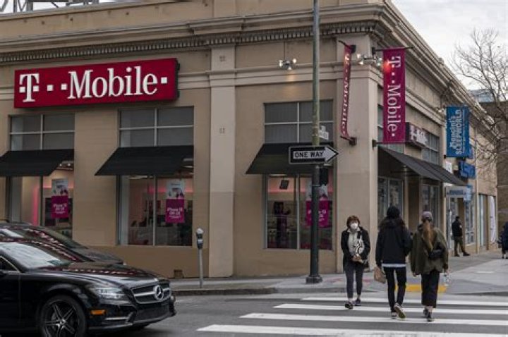 T-Mobile closing flagship store after city became 'unsafe' with 'rampant criminal activity'