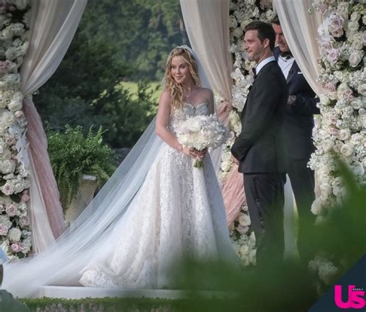 Tara Lipinski Wedding Pics: Her Dress, Vows, Ring and More