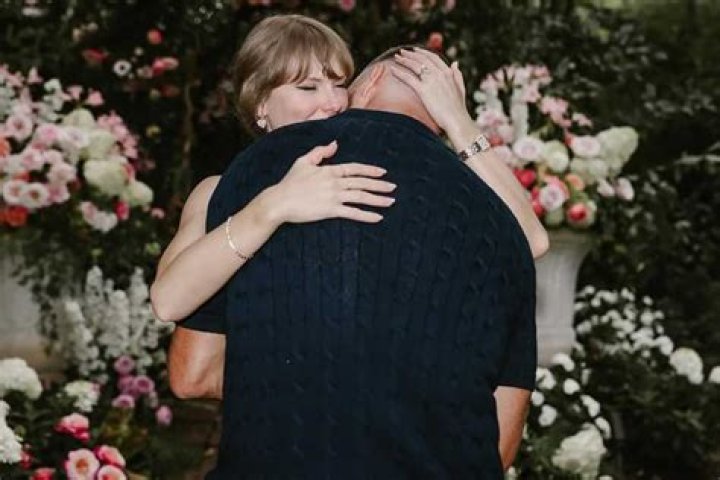 Taylor Swift and Travis Kelce: Every Fictional Couple They Resemble