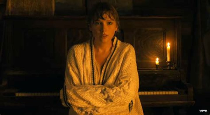 Taylor Swift Drops ‘Cardigan’ Music Video From New ‘Folklore’ Album