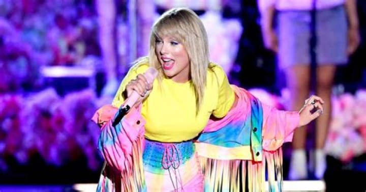 Taylor Swift Planned ‘Different’ AMAs 2019 Performance Amid Drama