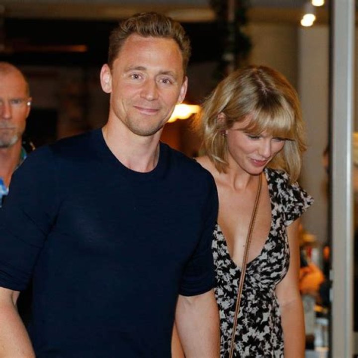 Taylor Swift, Tom Hiddleston Tour the Vatican in Rome