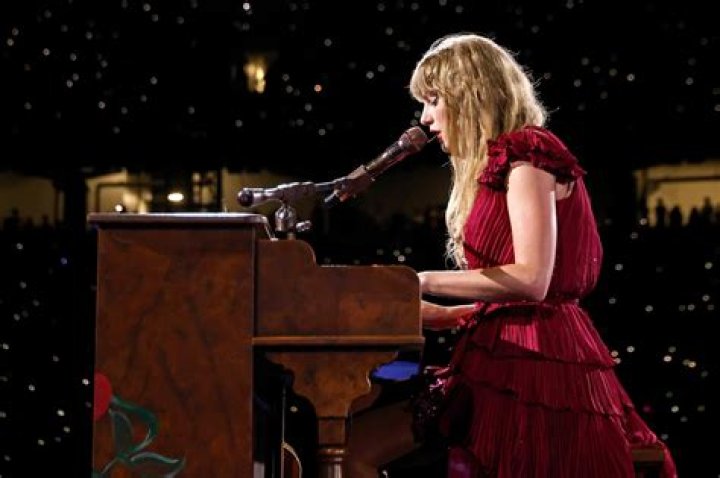Taylor Swift's Emotionally Devastating Track 5 Songs, Ranked