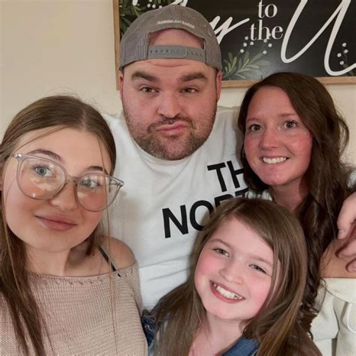 Teen Mom fans think Amber Portwood and Gary Shirley's daughter Leah, 12, looks grown-up in photo on her Twitter account