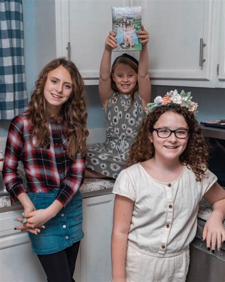 Teen Mom fans think Leah Messer's daughter Aleeah, 12, looks like her TWIN in new photos