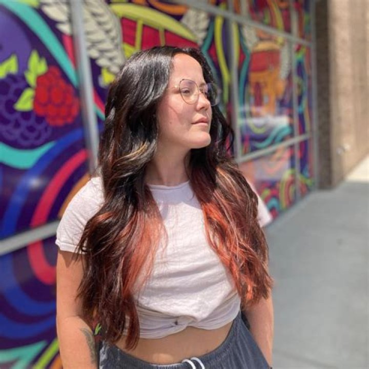 Teen Mom Jenelle Evans posts pic of her 'gross' feet at salon but fans completely distracted by 'inappropriate' detail