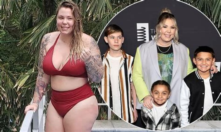 Teen Mom Kailyn Lowry flaunts figure in sexy lingerie as she strips down in behind-the-scenes videos from photoshoot