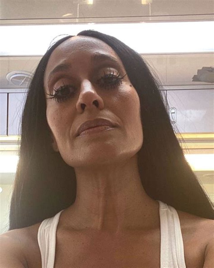 Tracee Ellis Ross Channels Mom Diana Ross With Spidery Lashes