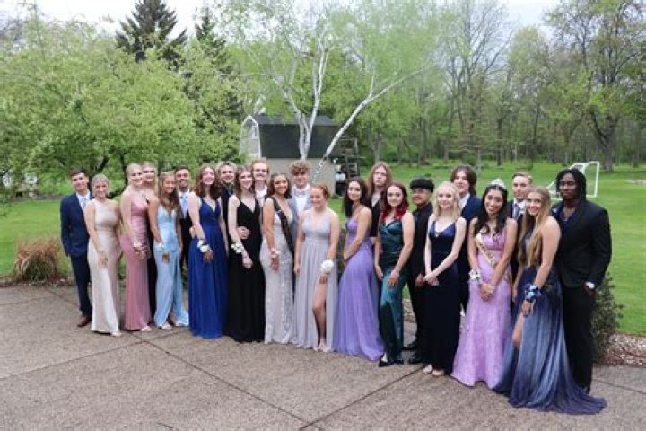 I tried on my high school prom dress from 16 years ago and the results were jaw-dropping