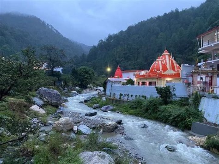 Uttarakhand Kainchi Dham Neem Karoli Baba Ashram bans devotees entry revealing clothes latest updates hanuman temple – India TV