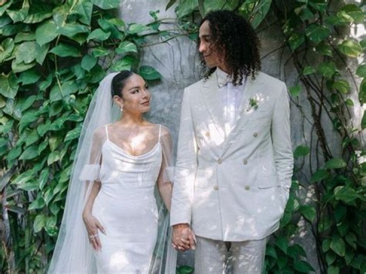 Vanessa Hudgens, Cole Tucker Are Married: Wedding Details