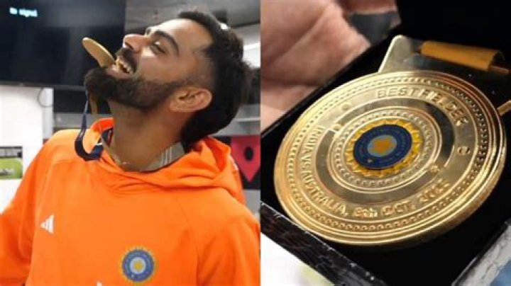 Virat Kohli shows off 'best fielder' medal like athletes as Team India begins dressing room awards