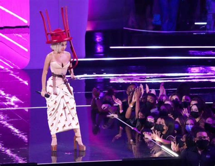 VMAs 2021: See Doja Cat’s Wildest Awards Show Outfits