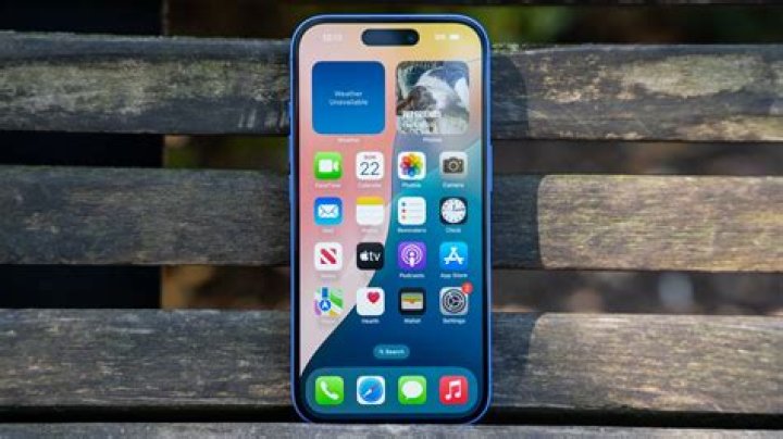 Quick Answer: What Is The Best Iphone For A Senior Citizen
