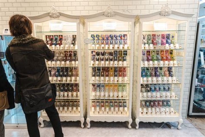 Quick Answer: What Store Sells Dry Ice