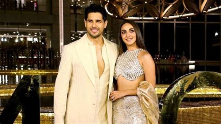 When Sidharth Malhotra proposed Kiara Advani in Rome and denied their relationship a week later on KWK – India TV