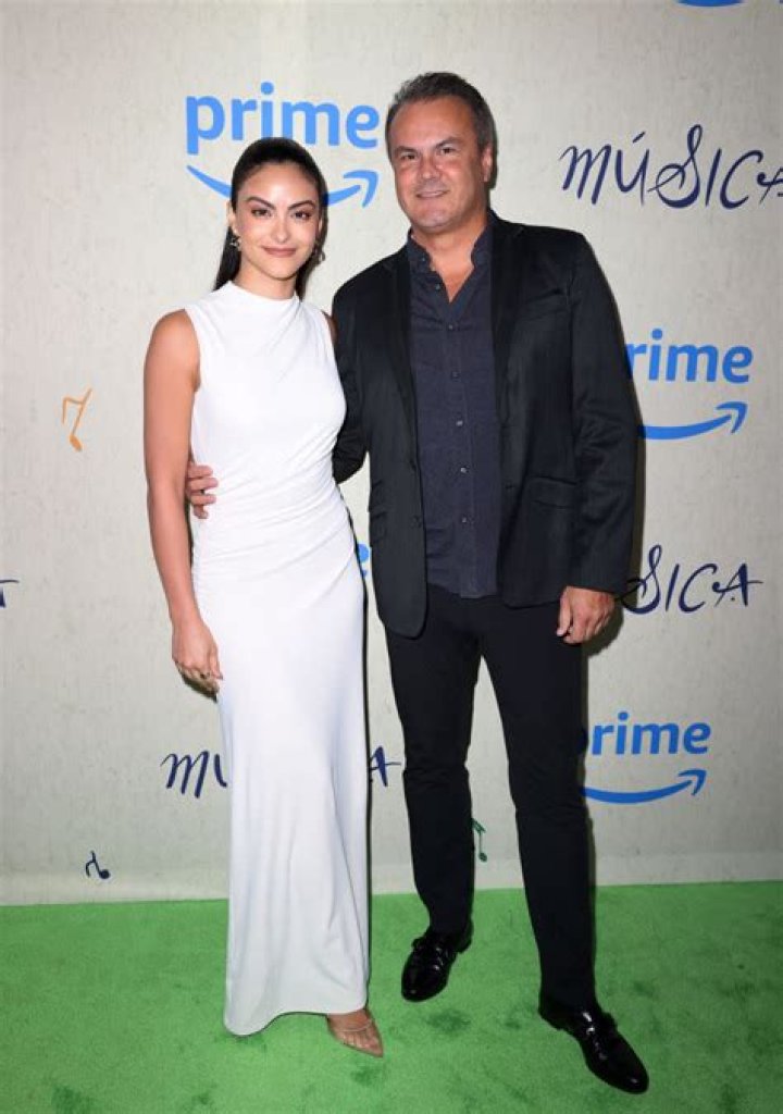 Who are Camila Mendes Parents? Meet Victor Mendes and Gisele Mendes