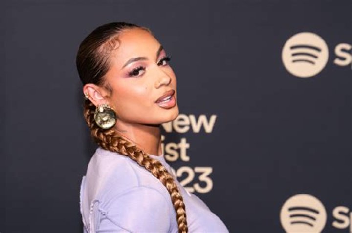 Who is DaniLeigh? | Wiki, Age, Bio, Net Worth, Career, Relationship, Family