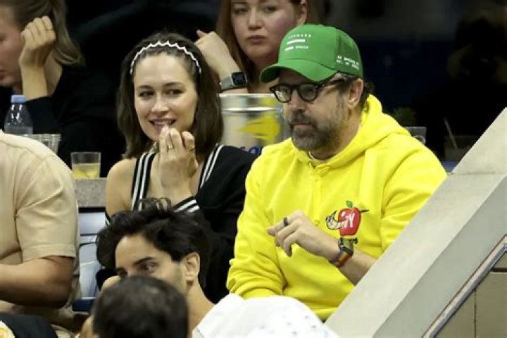 Who is Emma Hewitt Dating Now? Past Relationships, Current Status, and Rumours