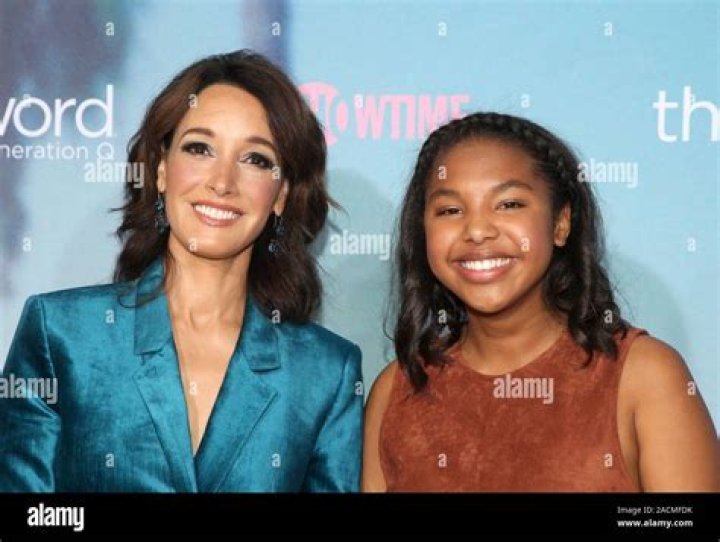 Who is Jennifer Beals daughter?