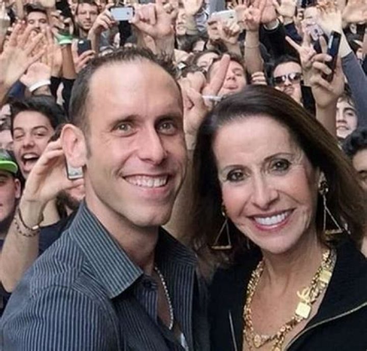 Who is Seth Gold Dating Now? Relationship Wiki, Past Relationships, Current Relationship Status, and Rumours