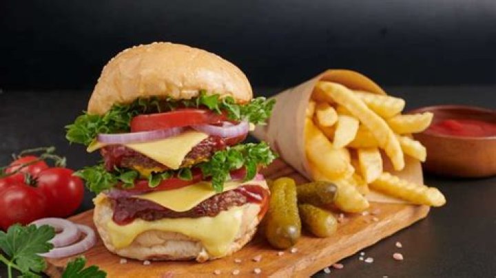 Why do our bodies crave junk food? Find out – India TV