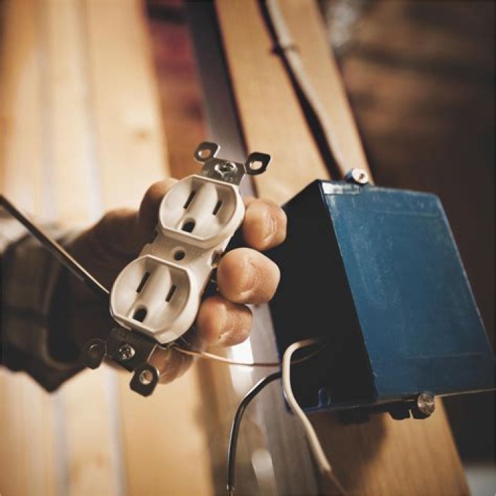 Why Does My Outlet Have 2 Black And 2 White Wires