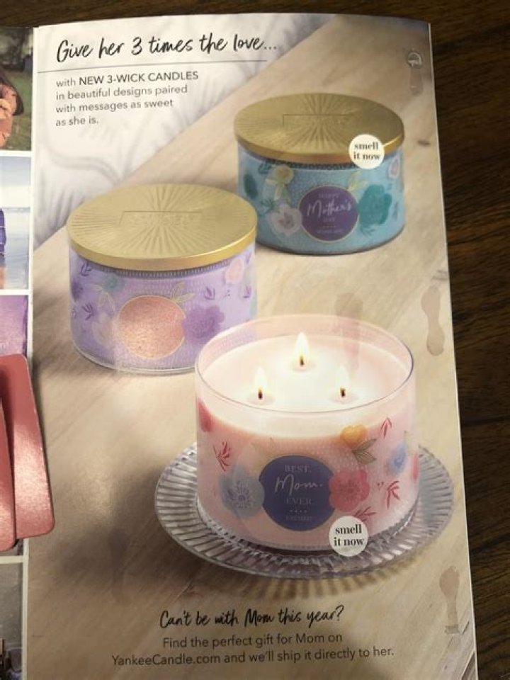 I’m a big Yankee Candle fan - the best way to pick a scent doesn't involve sniffing the product, follow my trick instead