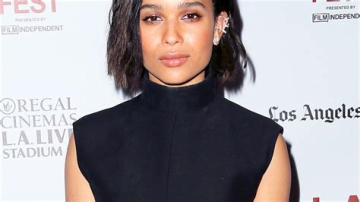Zoe Kravitz Consumed Clay, Dropped 20 Pounds to Play Anorexic, Bulimic